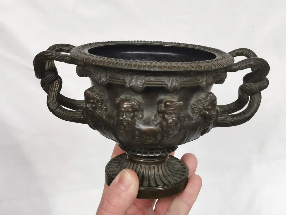 Ancienne Coupe de Warwick en Bronze style Barbedienne XIXème bacchus satyres ... - Photo 3/4