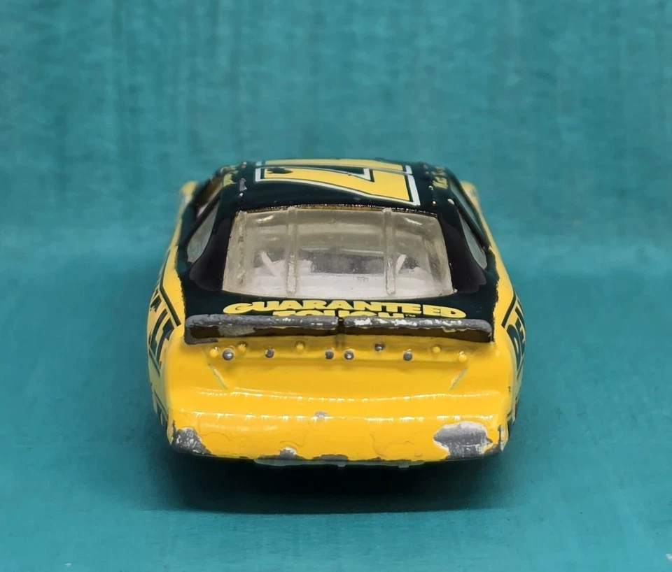 Matchbox/Hot Wheels NASCAR Matt Kenseth #17 DeWalt Stock Car 1/64 - 02 Foto 4 de 4