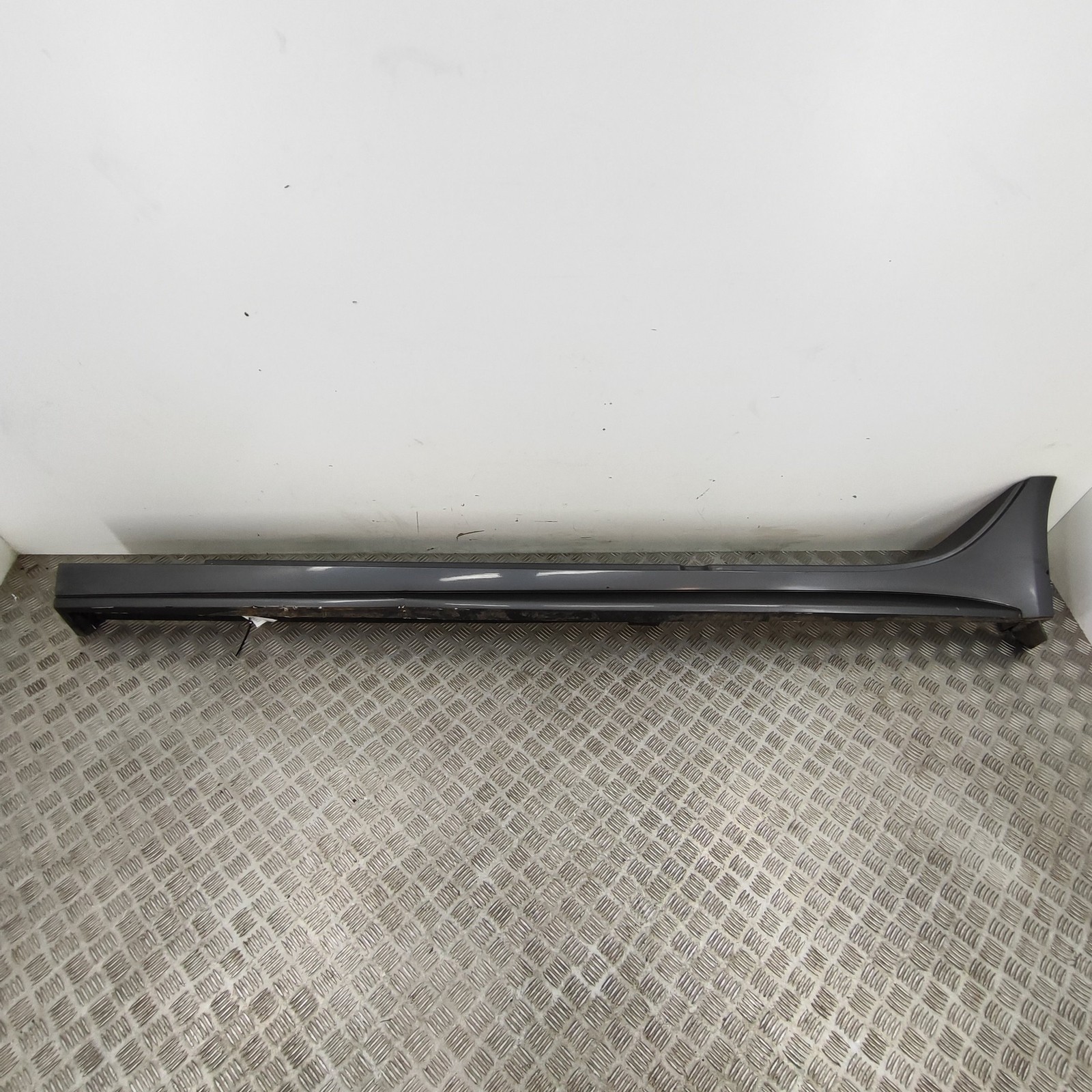 JAGUAR XF X260 Left Side Plastic Sideskirt Cover T2H32255LML 2.0 Diesel 30448575