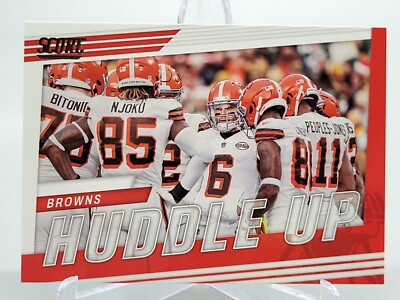 2022 PANINI SCORE CLEVELAND BROWNS OFFENSE HUDDLE UP FOOTBALL CARD NFL baker
