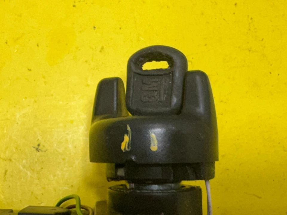 Interruptor de encendido Buick Century 1999-2000 bloqueo con llave OEM 26036493 Foto 4 de 4