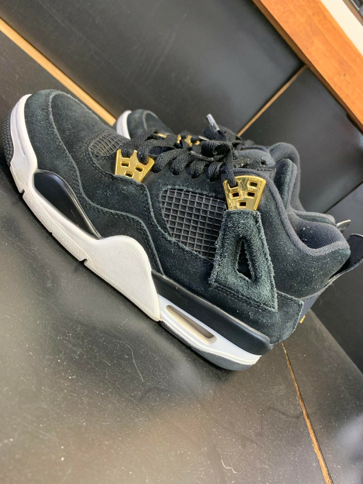 jordan 4 black metallic
