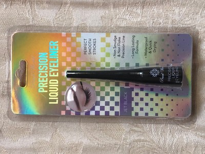 Pearl World Precision Liquid Eyeliner Jet Black