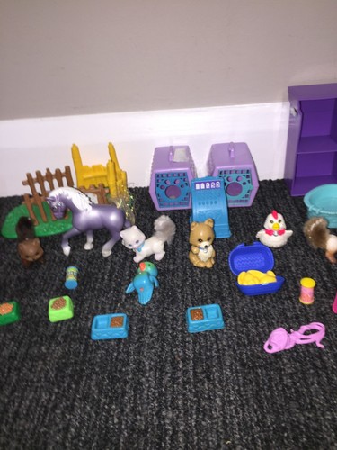 Vintage Kenner Littlest Pet Shop LPS Playset, Figures and Accessories Collection - Picture 9 of 24