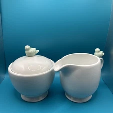 Vtg Set Of CORDON BLEU White Porcelain Creamer & Sugar Bowl Green Bird On Handle