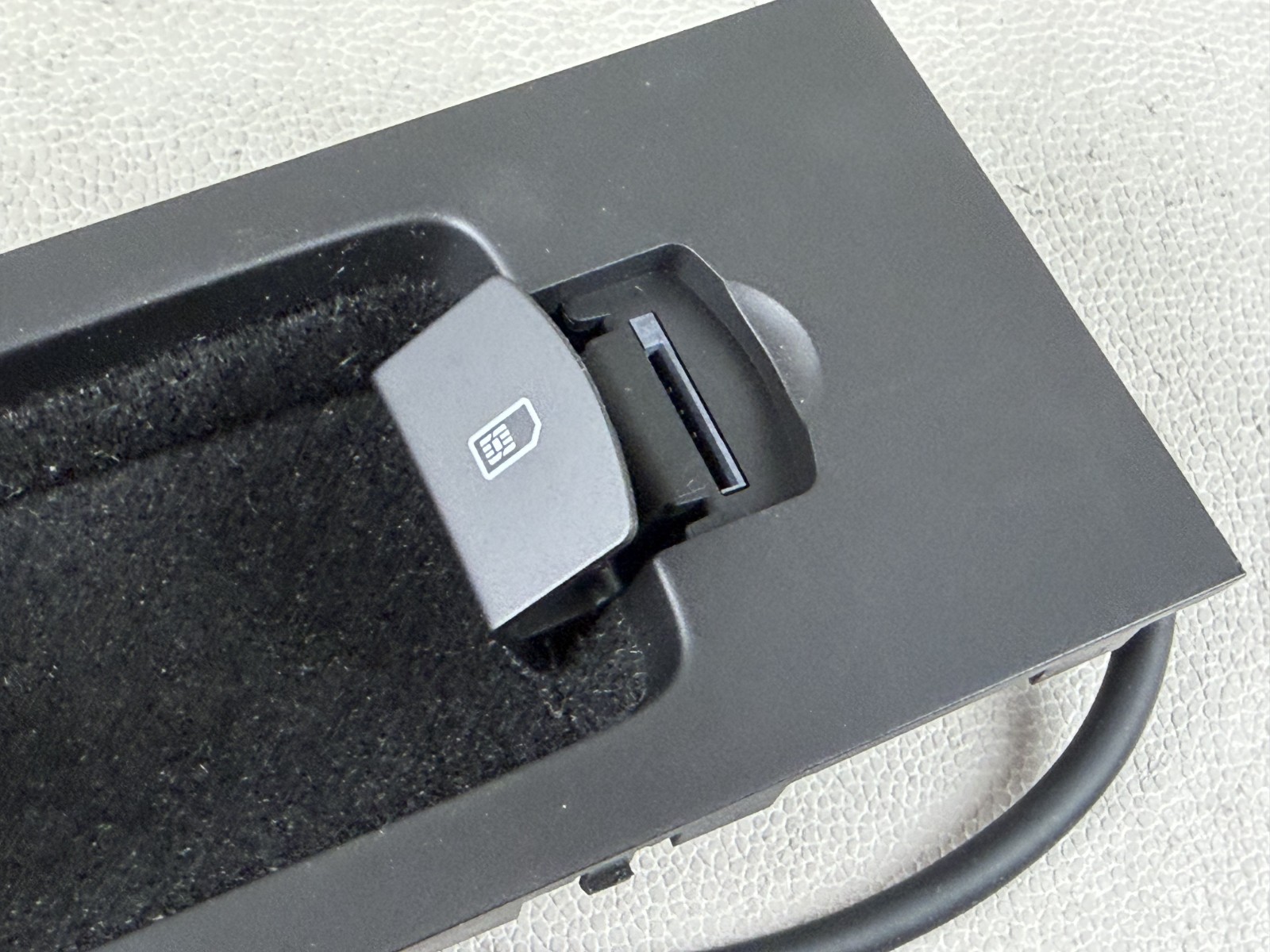 New! 2004-2010 Bentley Continental GT Armrest Cell Phone Receiver OEM 3W0035950C