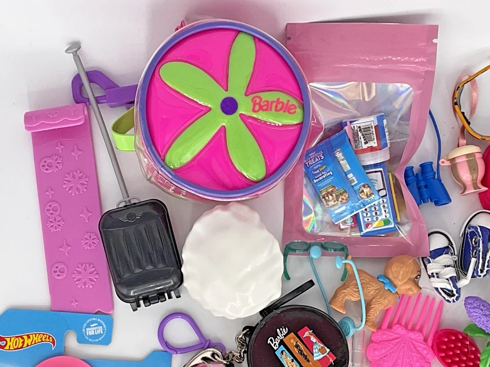 Lote grande de accesorios para muñecas Barbie vintage Foto 2 de 4