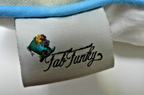 Fab Funky Milliners Collection gelber Labrador mit Vogel neues Kissen England 16x16 - Bild 10 von 16