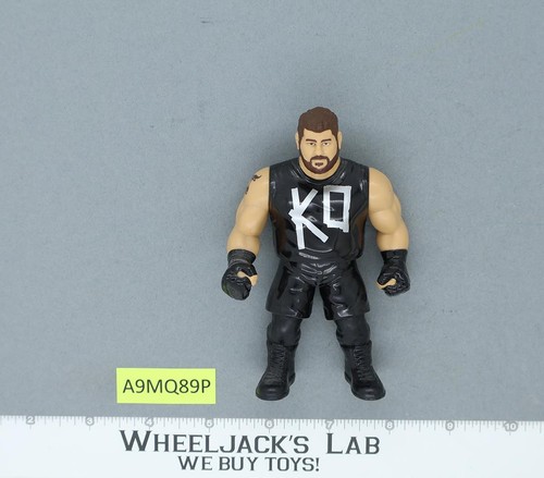 Kevin Owens Wrestling WWE Retro Mattel Action Figu...