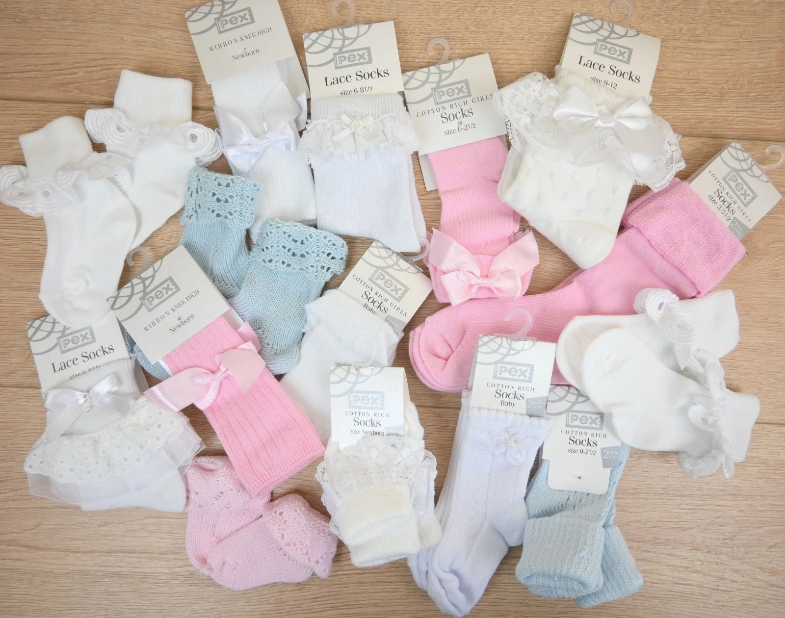 BABY/GIRLS FANCY LACE SOCKS WHOLESALE BUNDLE 40 x SELLING UNITS £20
Opens in a new window or tab