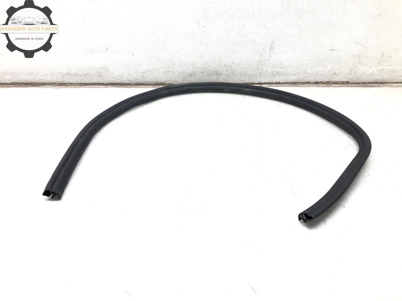 2008-2019 MASERATI GRANTURISMO M145 LEFT DRIVER SIDE DOOR WEATHERSTRIP SEAL SET