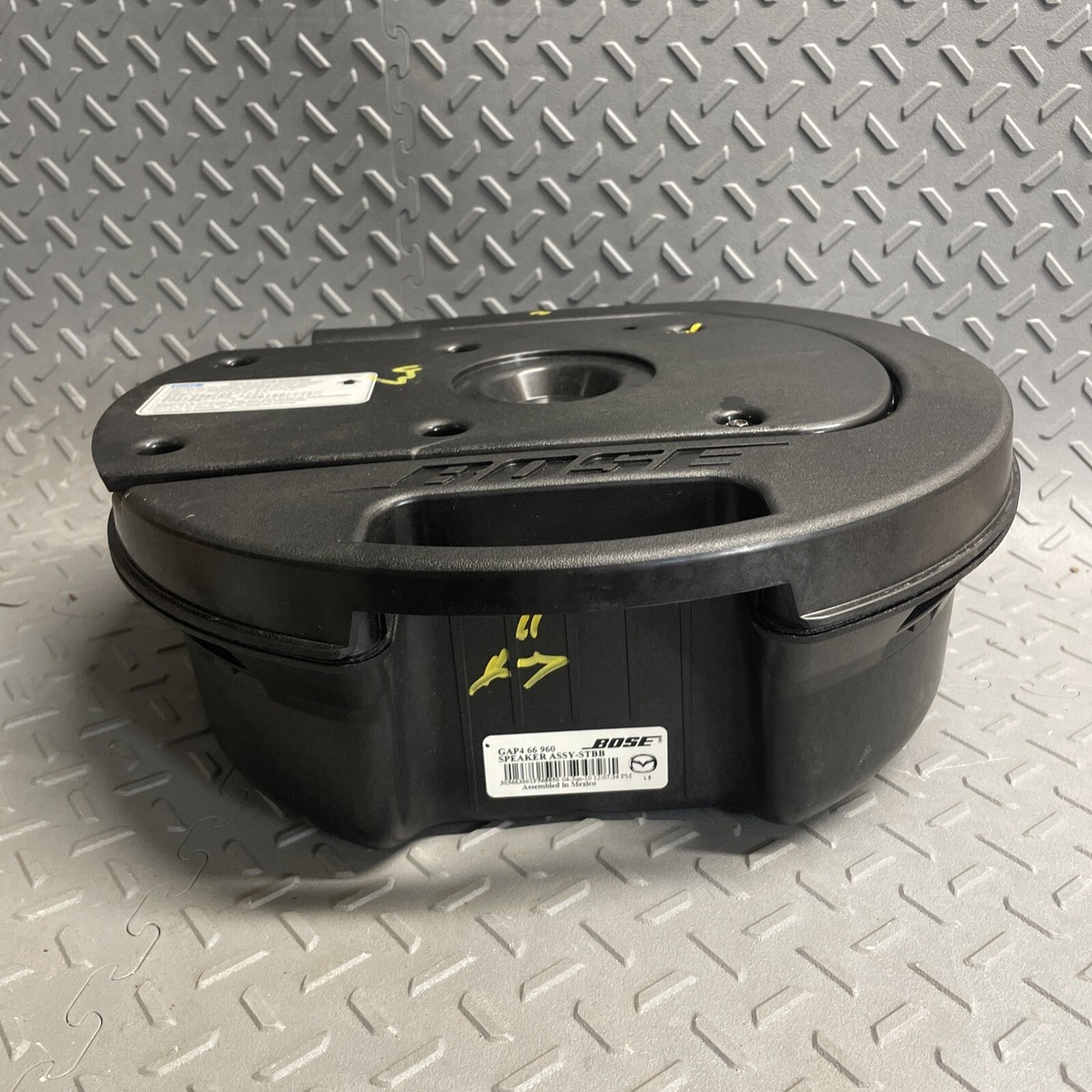 masa2箱 2010-2013 Mazda 5 2.5L Bose Audio Subwoofer Gap4 66 960 OEM 2011