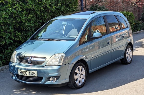 Image Placeholders2_edited.jpg