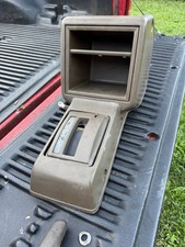 91-93 Ford Festiva Gl Center Console Bezelgear Selector With Knob 91-93 Ford Festiva Gl Center Console Bezelgear Selector With Knob