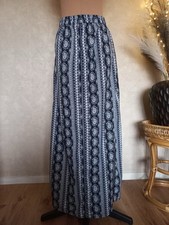 Boohoo women’s paisley print maxi skirt with elastic waistband, size UK 10