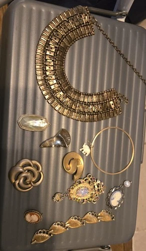 Lot Of 14 Gold Tone Vintage To Modern Costume Jewelry