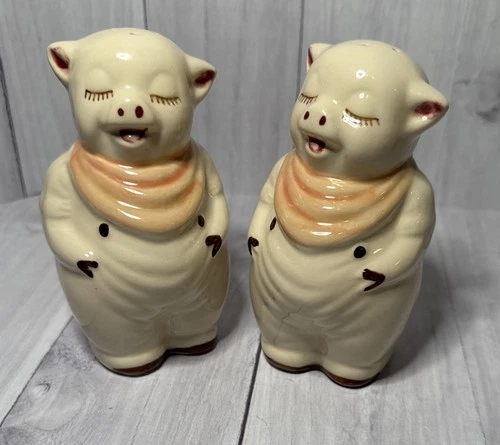 Vintage 1940s Shawnee Pottery Large 5" Smiley Pig Salt & Pepper Shakers Peach
