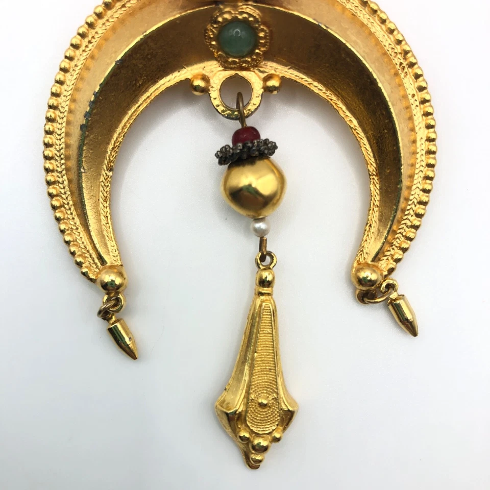 Robert Rose Brooch Pin Gold Tone Crescent Moon Centurian Soldier Dangles Charms - Image 3 of 4