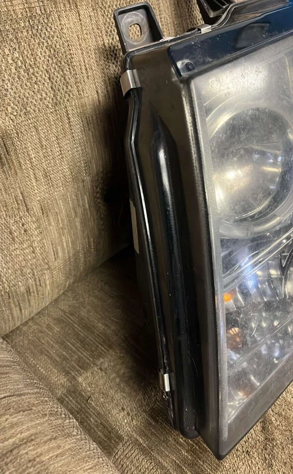 Conjunto de luces delanteras izquierda para Chevrolet Avalanche 07 Foto 3 de 4