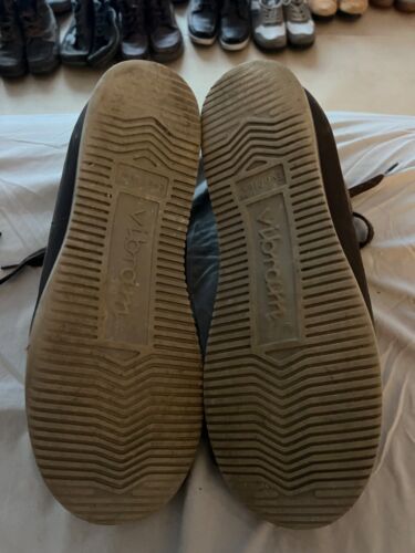 rare ahnu chucka mens size 13