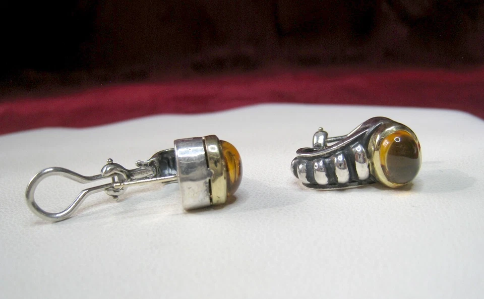 LAGOS CAVIAR 750 18K GOLD /925 STERLING SILVER LADIES CITRINE OMEGA BACK EARRING - Image 2 of 4