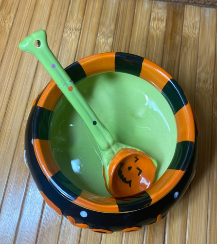 Juego de caldero y cuchara Cracker Barrel Halloween Truco o trato Candy Bowl - Imagen 6 de 14