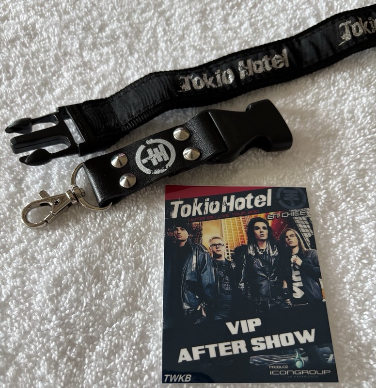 ~ Tokio Hotel Start Bid $.99 Laminated Pass & Lanyard Humanoid Chile Tour Bill ~