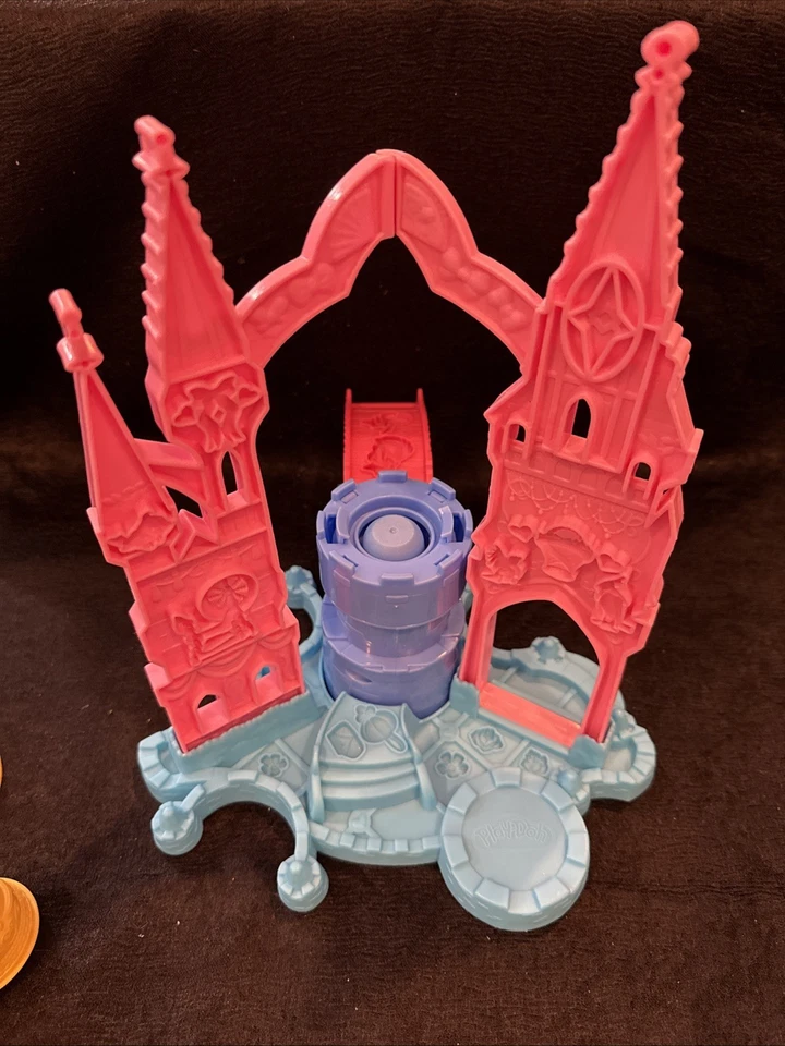 Molde Play-Doh Walt Disney's Prettiest Princess Castle/Magical Castle incompleto Foto 4 de 4