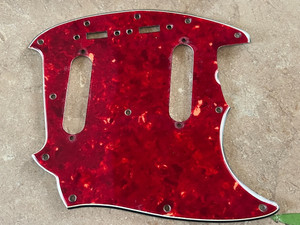 1964 1965 1966 1967 Fender Mustang Duo Sonic guitar tortoise pickguard