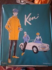 D-957 VINTAGE 1962 MATTEL BLUE VINYL KEN DOLL CARRYING CASE W/BARBIE ACCESSORIES