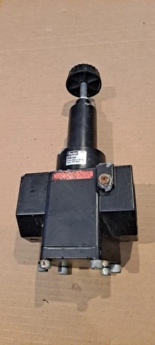 Parker 09R813BA Pressure Regulator Valve 2" High Flow