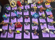 Skylanders! Complete Your Collection! Assorte...