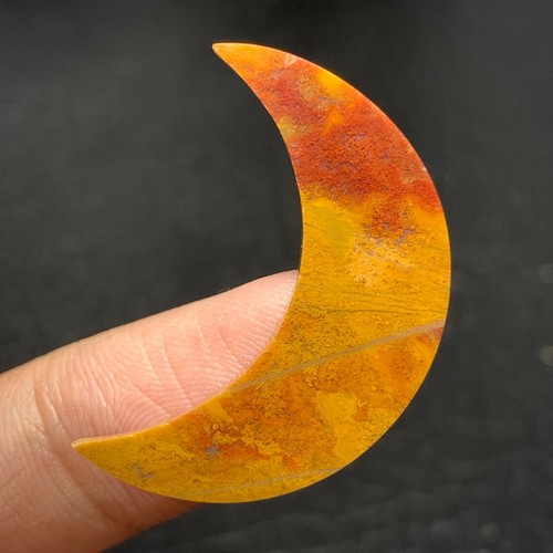 Unique Jasper Cabochon 31x11x4mm High Quality 15.5 ct - Picture 6 of 6