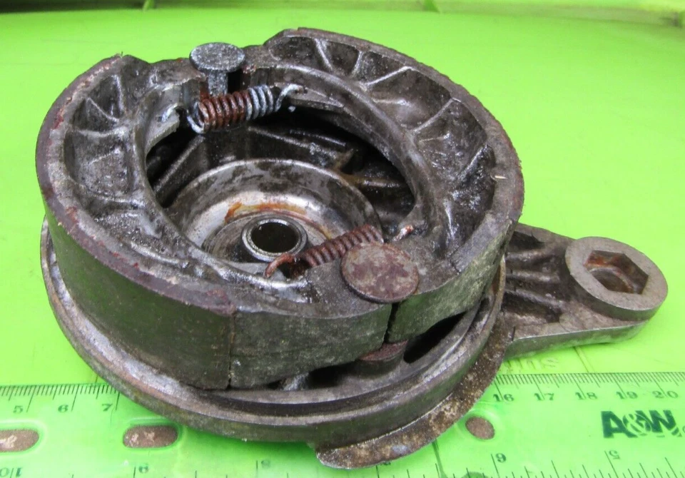 Placa de freno de rueda trasera Honda C105T Trail 55 CA 105T C100 1962-1963 con zapatas Foto 4 de 4