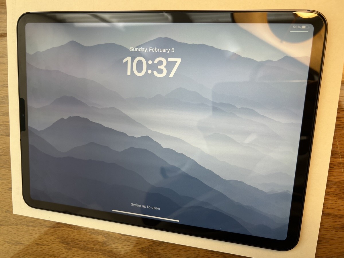 Apple iPad Pro 2nd Gen. 128GB, Wi-Fi, 11 in - Space Gray Apple iPad Pro 2nd Gen. 128GB, Wi-Fi, 11 in - Space Gray
