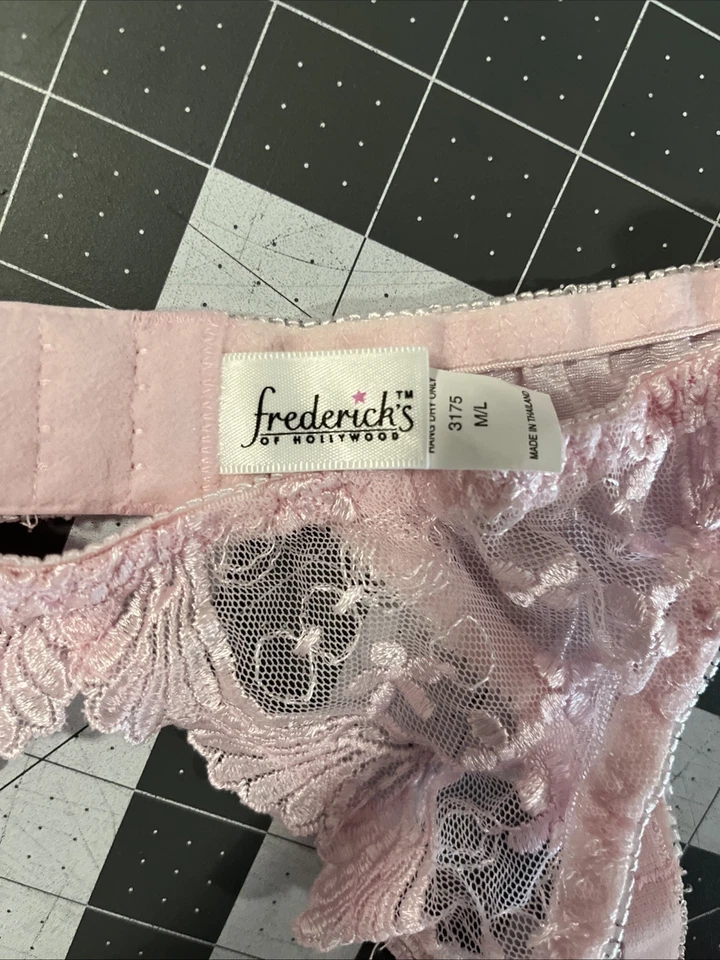 De Colección Frederick’s Of Hollywood Liguero/Tanga Bragas Talla L Rosa Encaje - Nuevo Foto 2 de 4