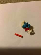 1 kurze  rote Flöte ohne Schlumpf  lesen