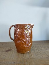 Ancien Pichet En Grès Vernissé Marron Scène Taverne Diable ?