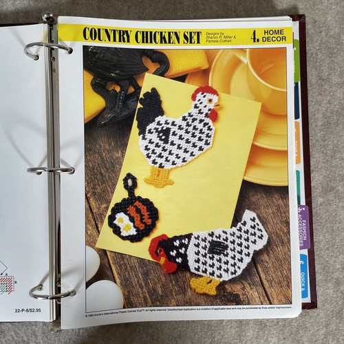Annie's Attic International Plastic Canvas Club Binder With 124 Patterns - Bild 9 von 24