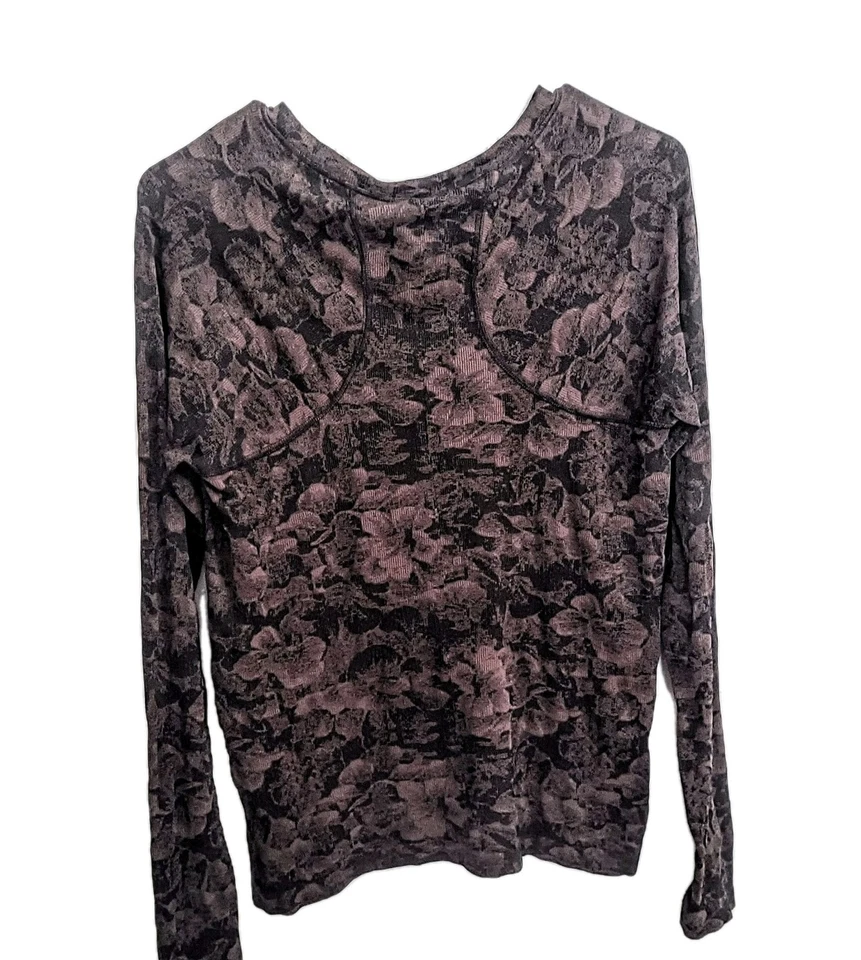 Top elástico acanalado ajustado manga larga caprichoso floral oscuro para mujer M Foto 2 de 4