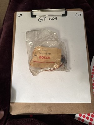 1) GENUINE BOSCH 1237013067 IGNITION CONTACT POINT ASSEMBLY Nos