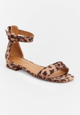 Comfortview Women's The Alora Sandal (Wide Widths Available)