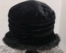Vintage Betmar Bucket Hat Black Faux Fur Satin Interior Retro Style