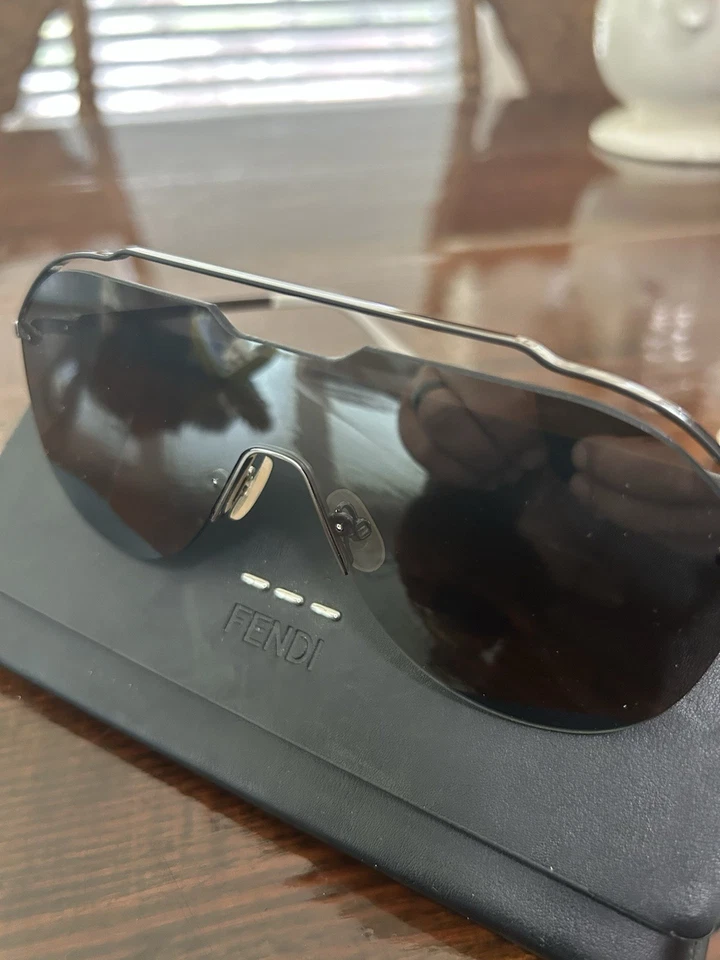 Gafas de sol Fendi Ff M0030/S gris rutenio espejado 6 lb/T4 Foto 2 de 4