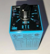 IDEC RTE-B12 Time Delay Relay on Make/Interval, 1 sec-10 hrs,24VAc/Dc