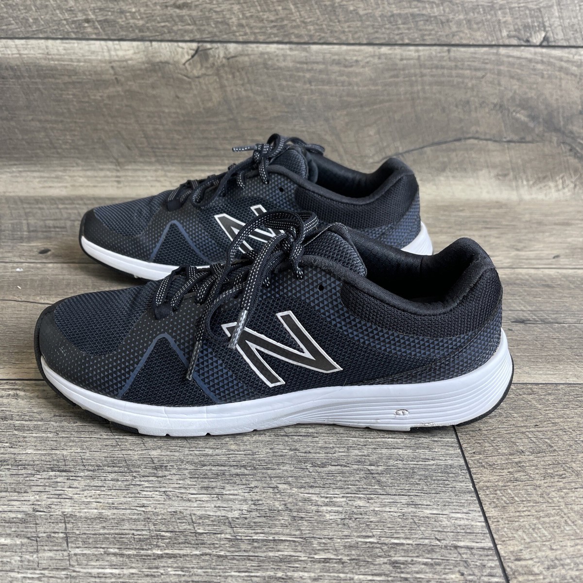 New Balance 616 Athletic Running Shoe Womens WF515BK Black White