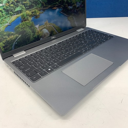 Dell Latitude 5520, i5-1135G7, 16GB RAM, 256GB SSD, Win 11, *BEZEL DMG + B GRD* - Picture 3 of 9