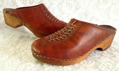 mia betty clog