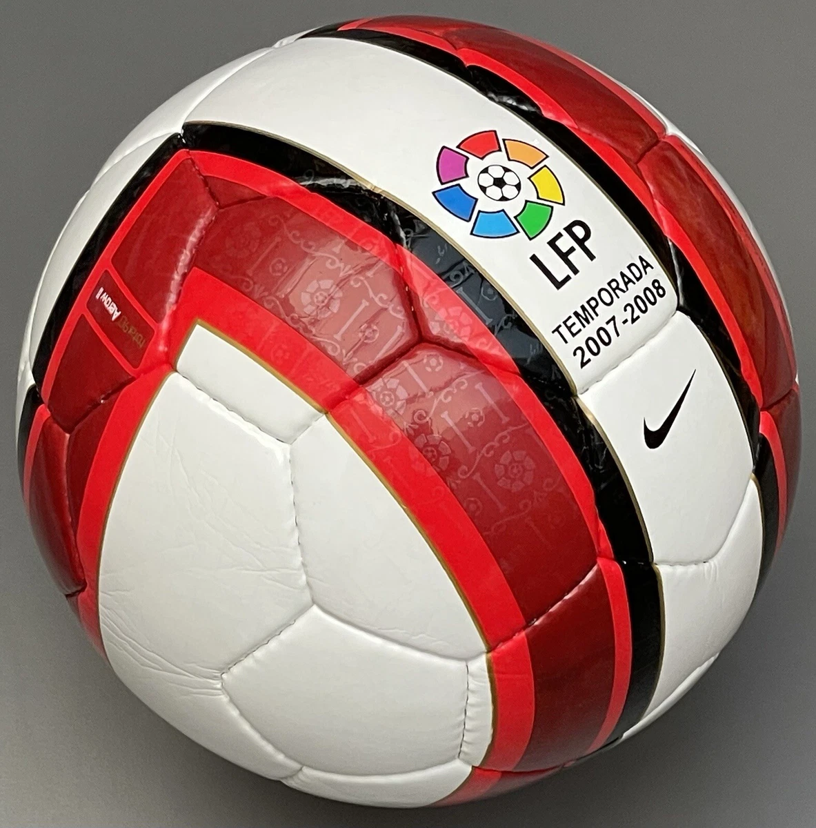 Nike aerow soccer ball size 5 sales