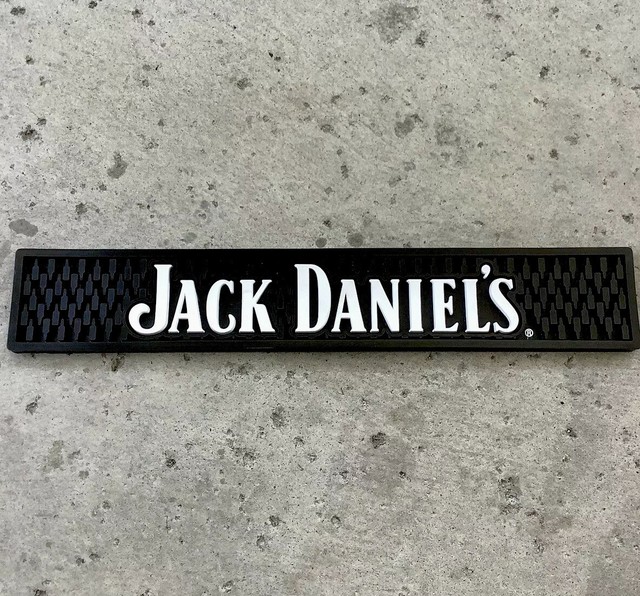 Jack Daniels BLACK WHITE Rubber Bar Mat Drip Spill NEW **. Man Cave